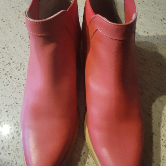 Creation of Minds 6US red pink EUC - Picture 8 of 8